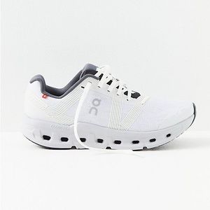 Women’s On Running CloudGo